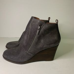 Lucky Brand women’s wedge zippered bootie